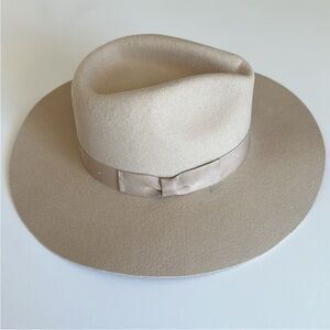 Urban Outfitters Women’s Brim Felt Hat